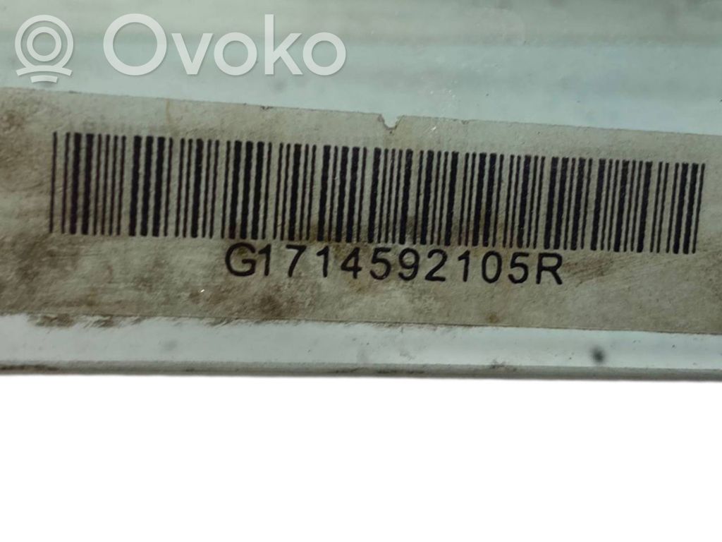 Priekšējo durvju stikls(divdurvju mašīnas)