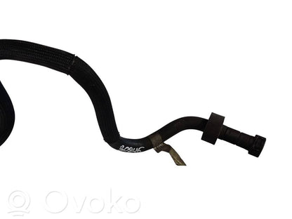 Degvielas caurulīte (-es)