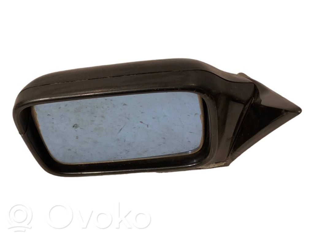 Mirror (electrically controlled)