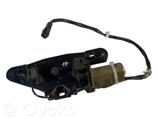 Съемник задней крышки