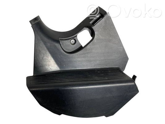 Kāju zonas sānu dekoratīvā apdare