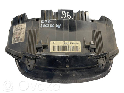 Speedometer (in the instrument panel)