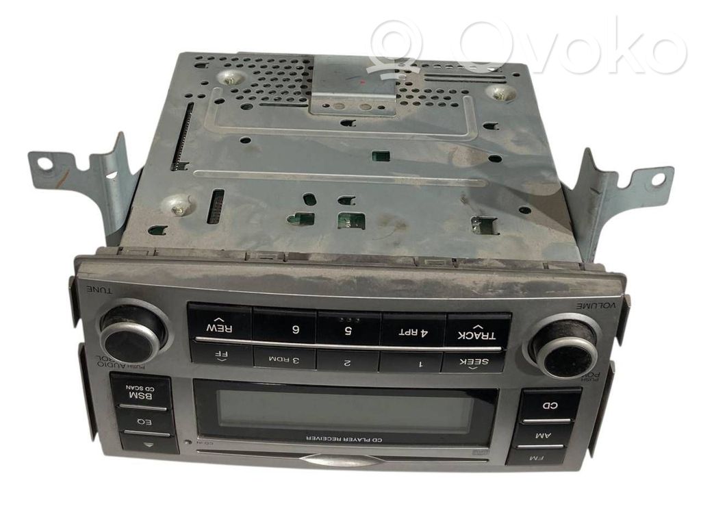 Radio / CD/DVD atskaņotājs / navigācija