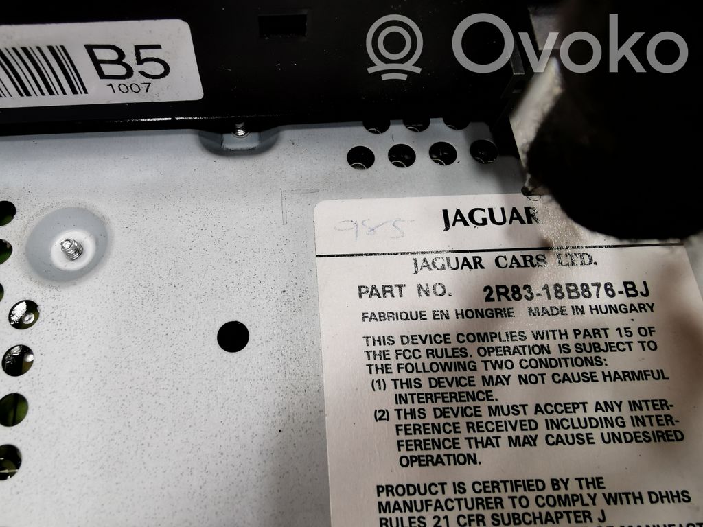 Radio / CD/DVD atskaņotājs / navigācija