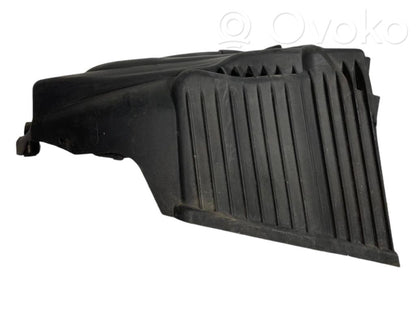 Engine cover (decorative trim)