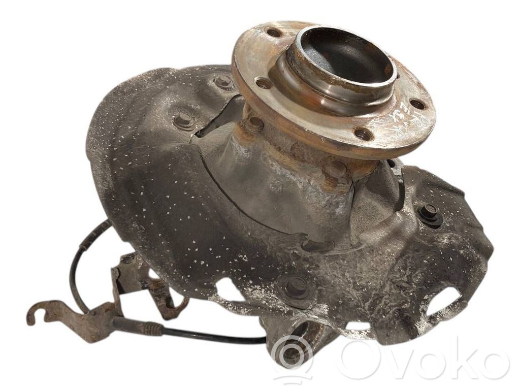 Priekšējā riteņa rumbas vārpstas šarnīrs (stupica, capfa)