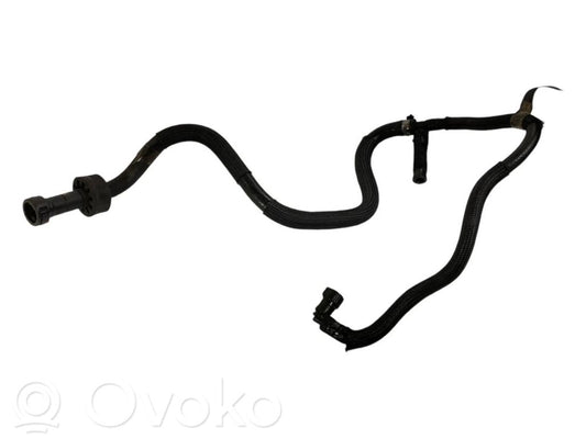 Degvielas caurulīte (-es)