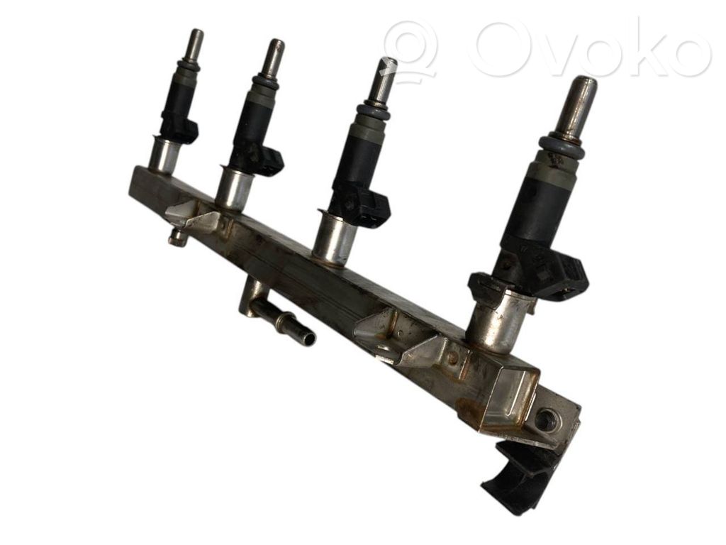 Fuel main pipe
