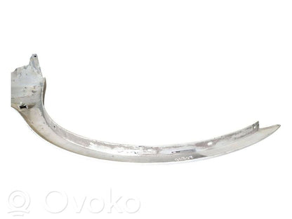 Priekšējās arkas apdare