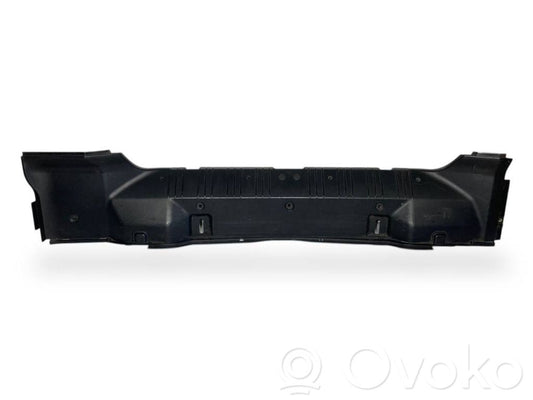 Trunk sill trim