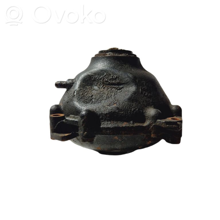 Priekšējais reduktors