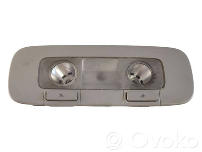 Aizmugurējo vietu apgaismojums