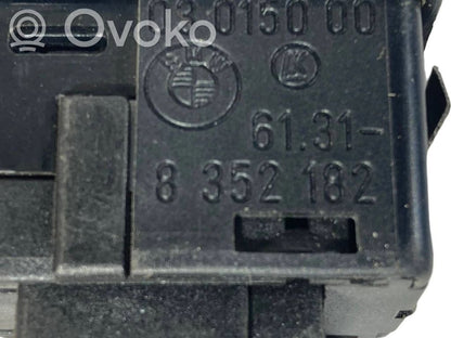 Jumta lūkas slēdzis