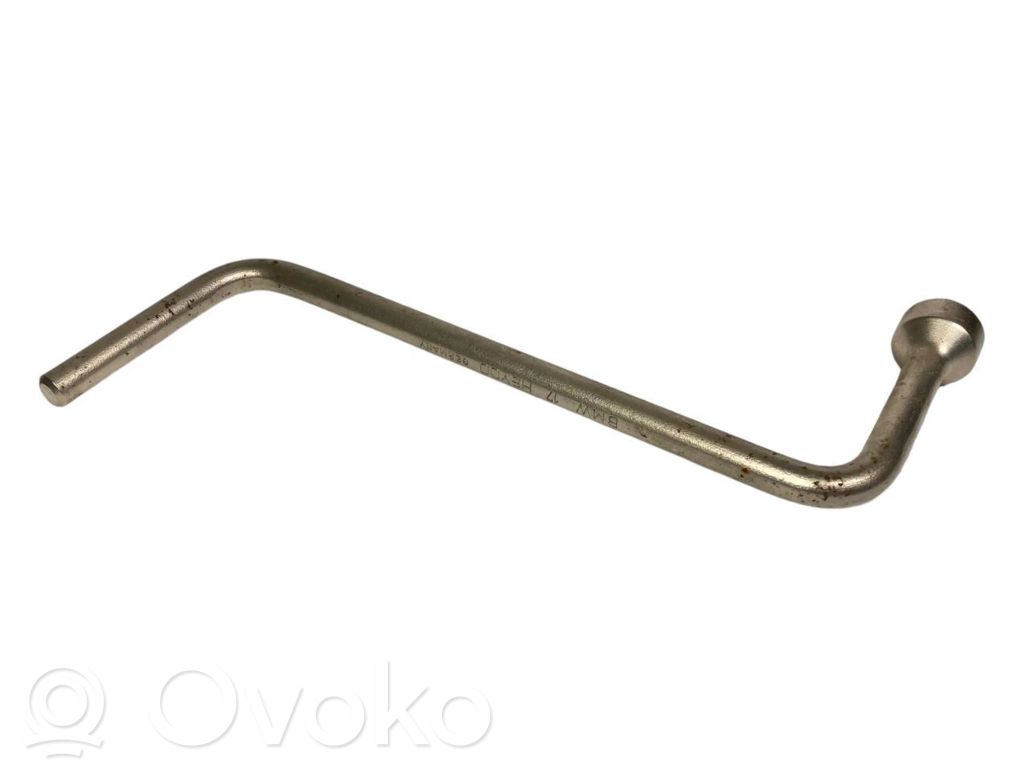 Riteņu uzgriežņatslēga