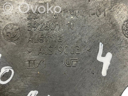 Engine mounting bracket