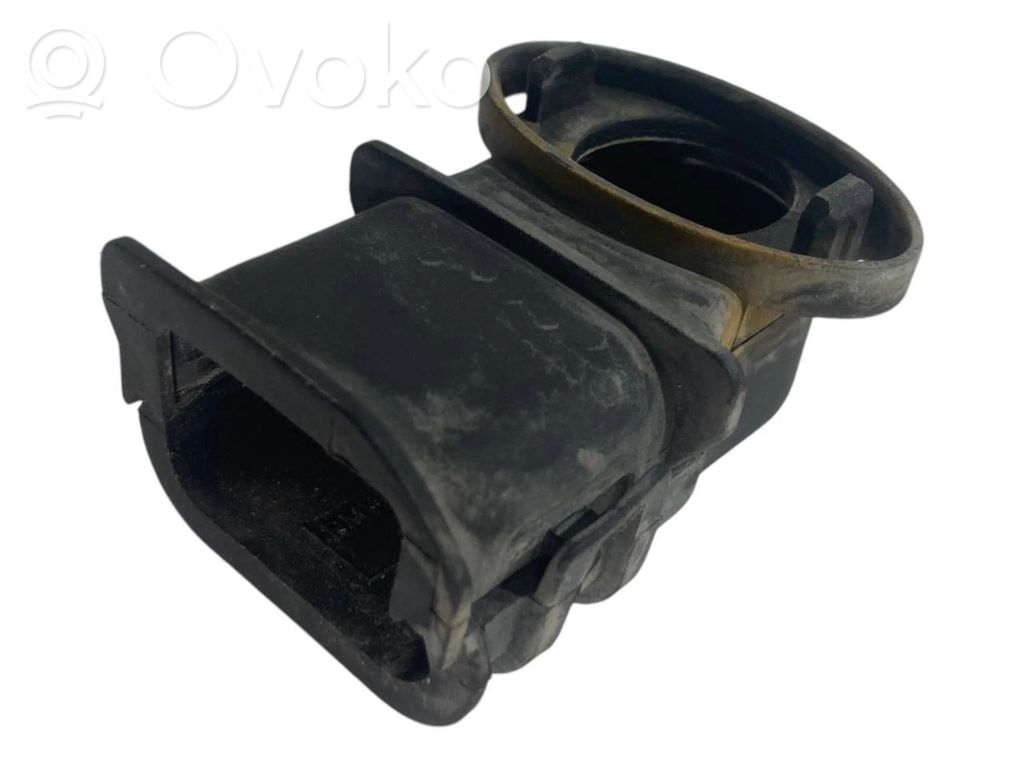 Cita veida dzinēja nodalījuma detaļa