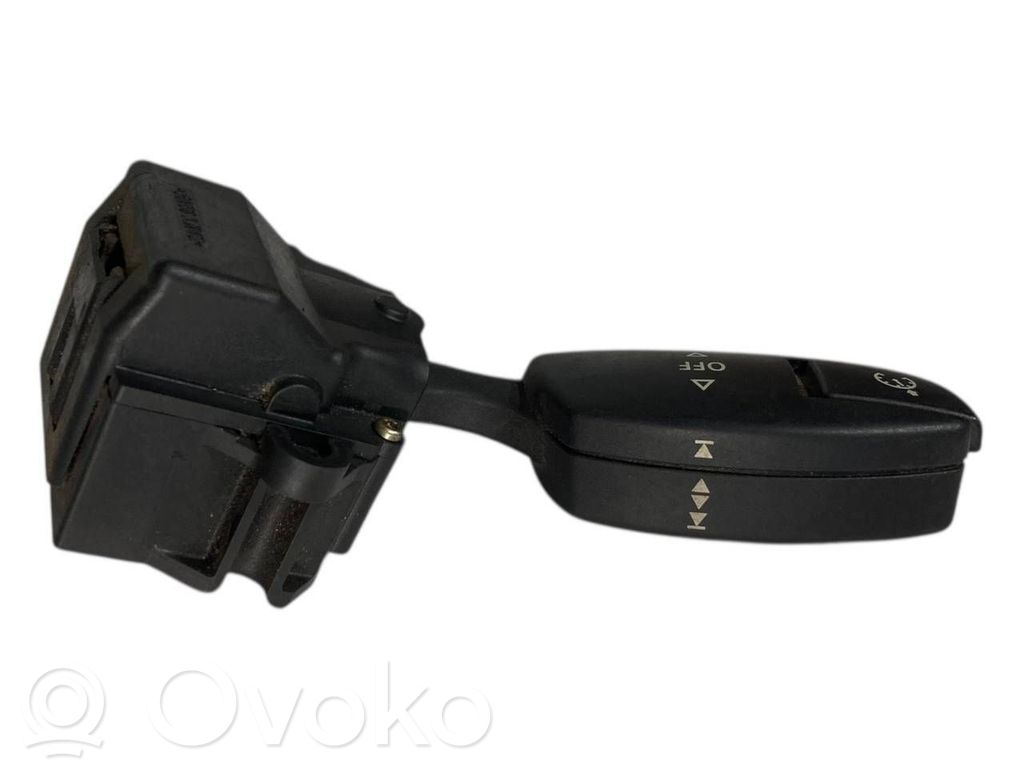 Kruīza kontroles (autopilota) sviria