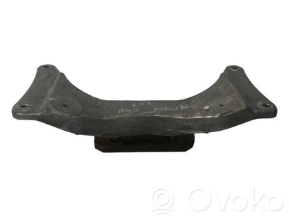 Transmission mounting bracket