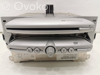 Radio / CD/DVD atskaņotājs / navigācija