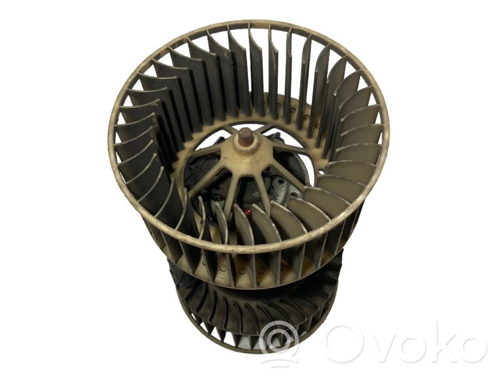 Mazā radiatora ventilators