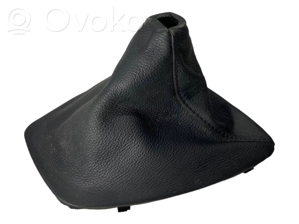 Декоративная отделка рычага переключения передач (кожа, наконечник)