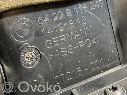 Задняя воздухо-вентиляционная решетка