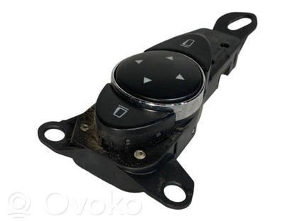 Sānu spoguļu slēdzis