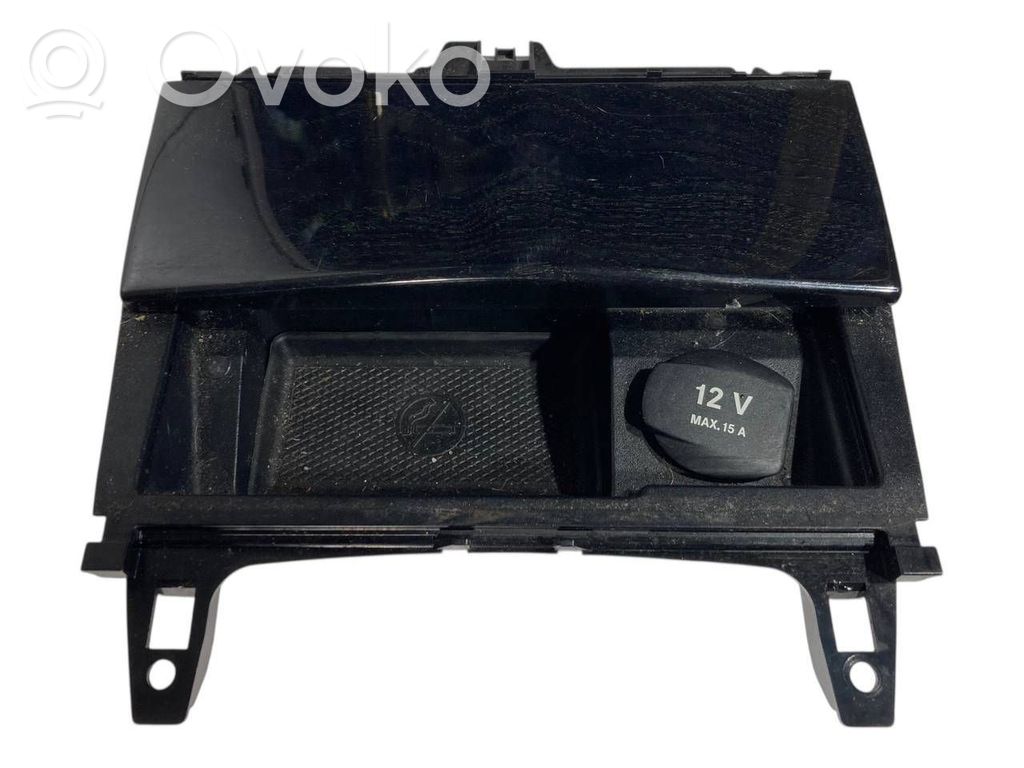 Salona dekoratīvās apdares komplekts