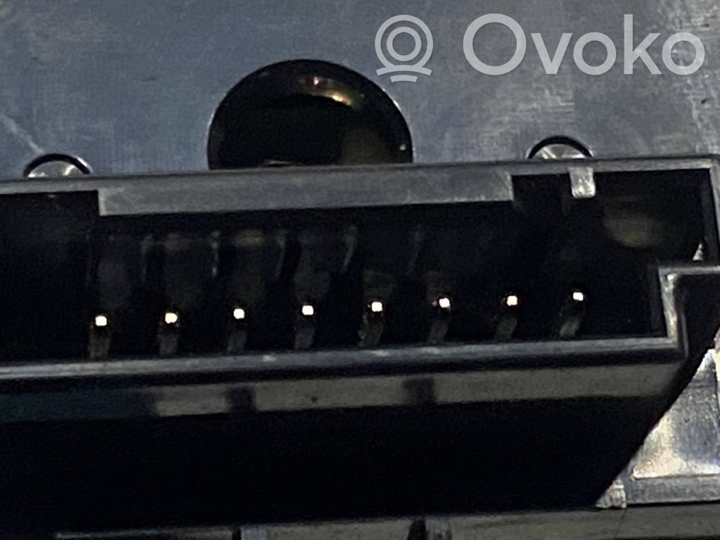 Citu veidu slēdži / pogas / pārslēdzēji