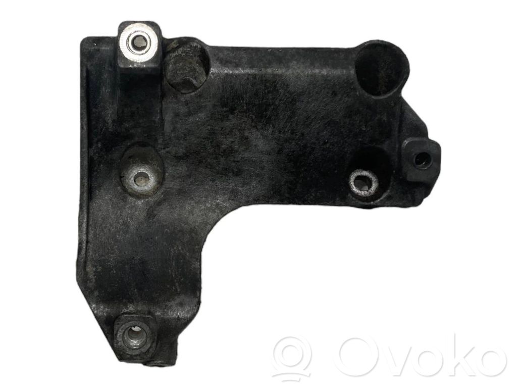Air conditioning compressor mount