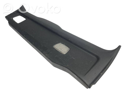 Galvenais apdares panelis