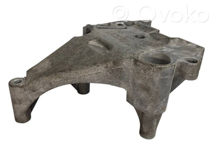 Dzinēja nostiprināšanas stiprinājums-kronšteins