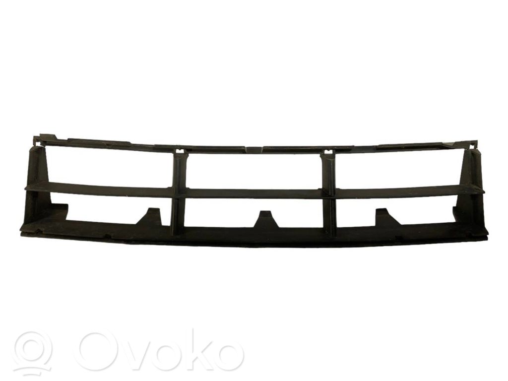 Apakšējais režģis (trīsdaļīgs)