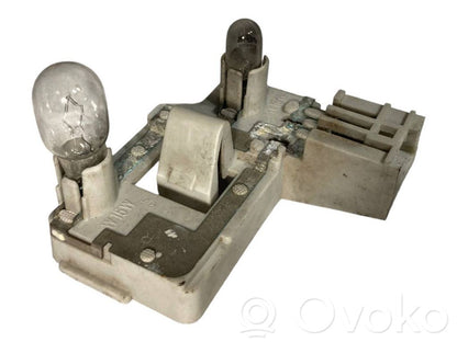 Держатель крышки заднего фонаря