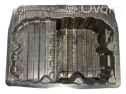 Trunk storage compartment