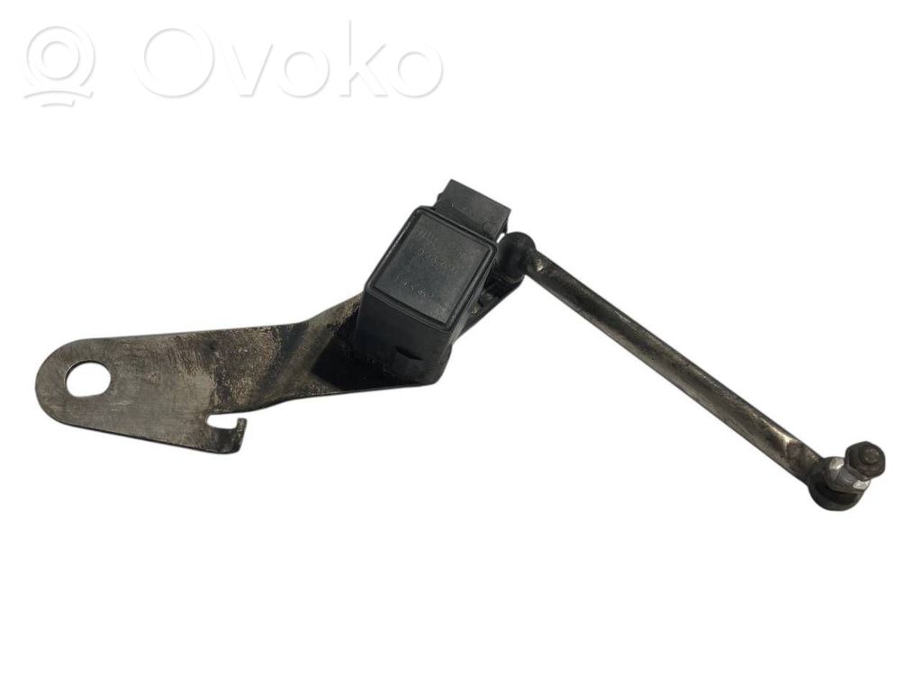 Augstuma sensors (priekšējo lukturu)