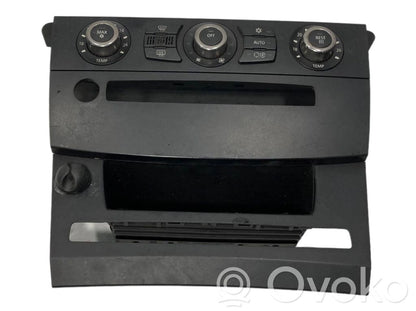 Gaisa kondicioniera / klimata kontroles / salona apsildes vadības bloks (salonā)