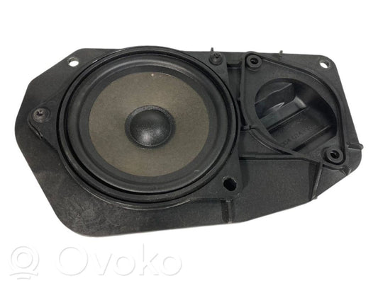 Speaker(s) in the rear door