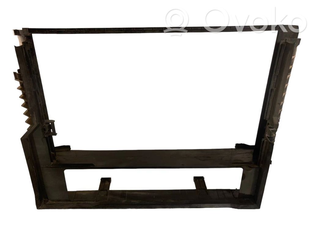 Radiatoru dekoratīvā apdare