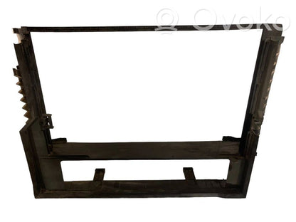 Radiatoru dekoratīvā apdare