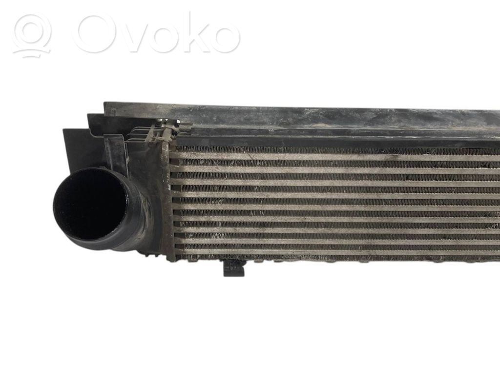 Starpdzesētāja radiators