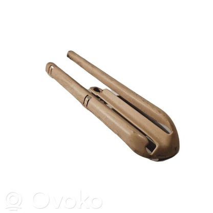 Другая часть интерьера