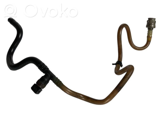 Degvielas caurulīte (-es)