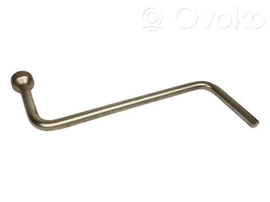 Riteņu uzgriežņatslēga