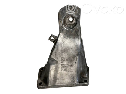 Кронштейн крепления двигателя