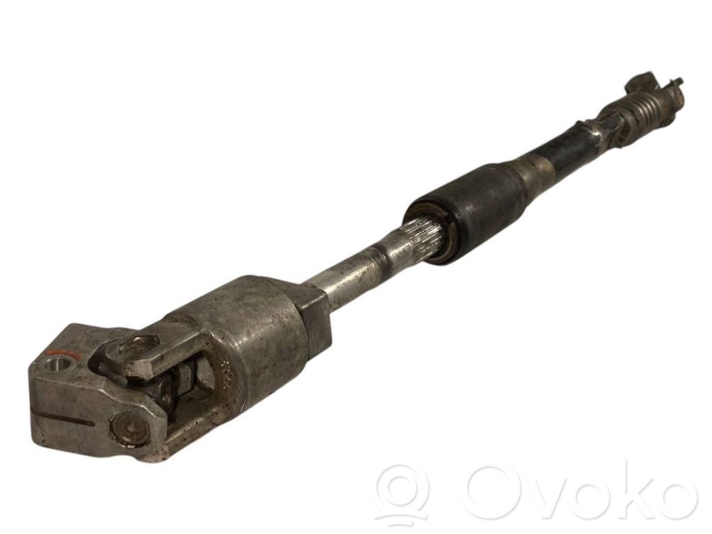 Stūresrata ass krustsavienojums