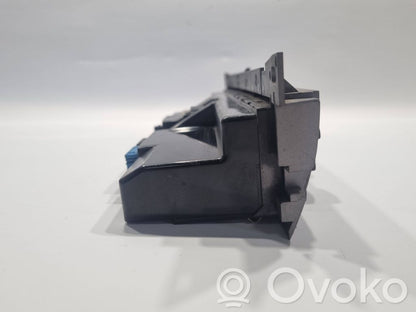 Блок управления кондиционером/климат-контролем/отоплением салона (в салоне)