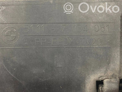 Lower grille (three-piece)