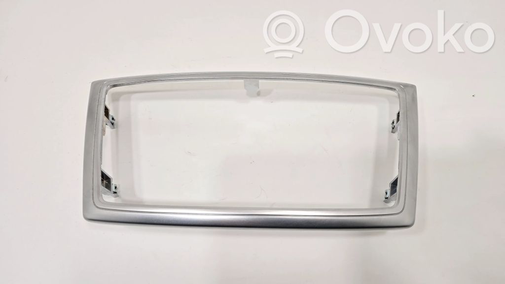 Radio/navigation decorative trim