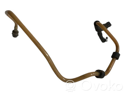 Degvielas caurulīte (-es)